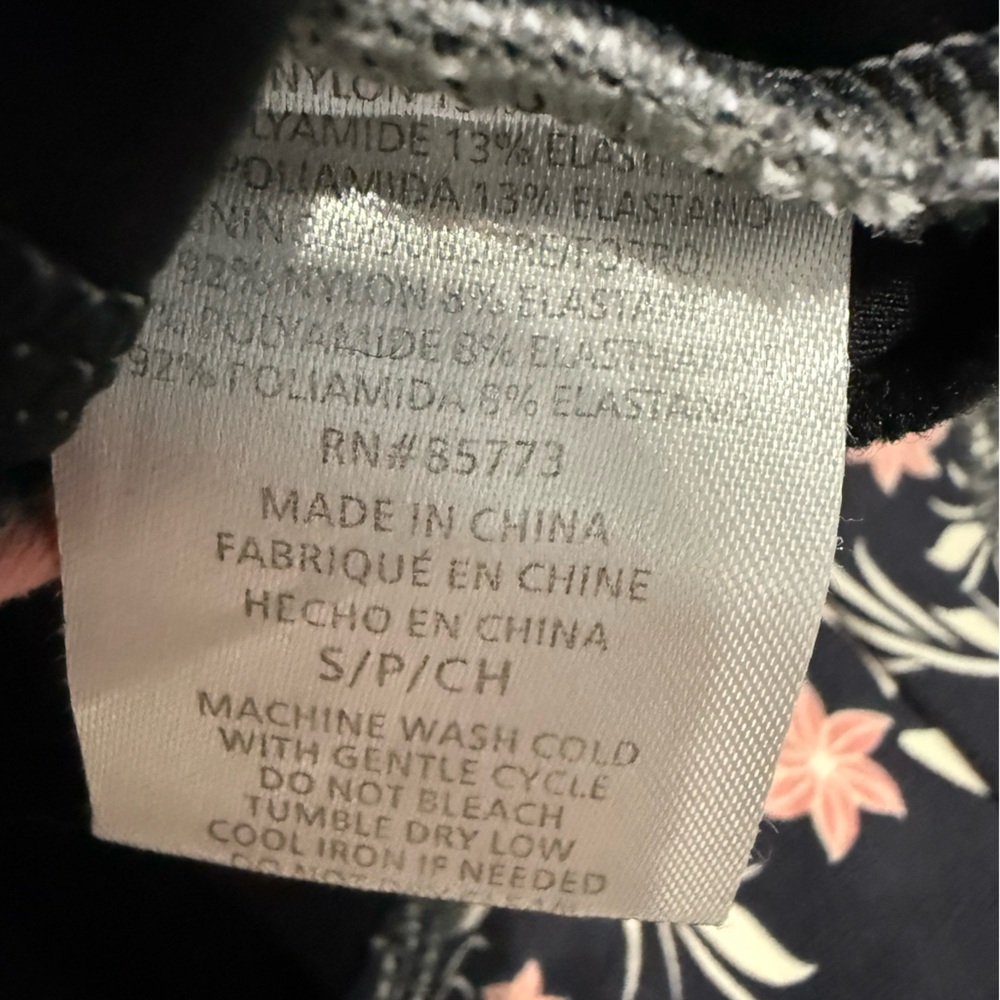 O'Neill 365 Clara Sports Bra Black Pink Floral High Neck Strappy Back Small - Picture 6 of 6